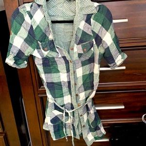 Green white checkers top with tie back. Size small